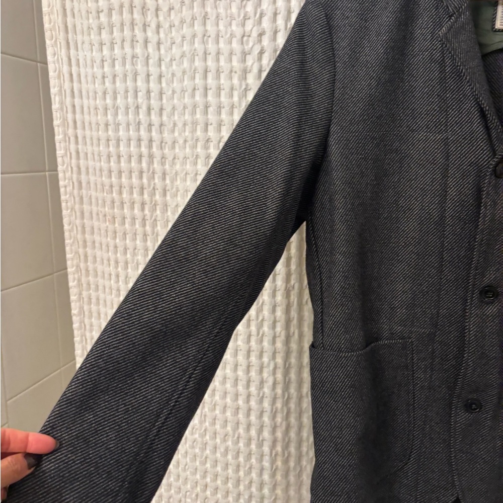 Men's Classic Gray Herringbone Jacket - Picture 2 of 6